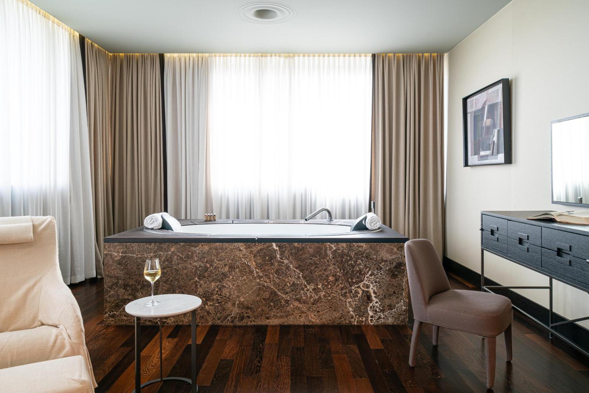 Berds Mgallery Collection Hotel